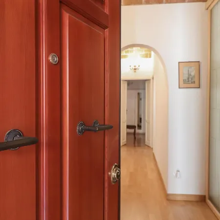 Apartamento Casa Cecilia A Monti Roma
